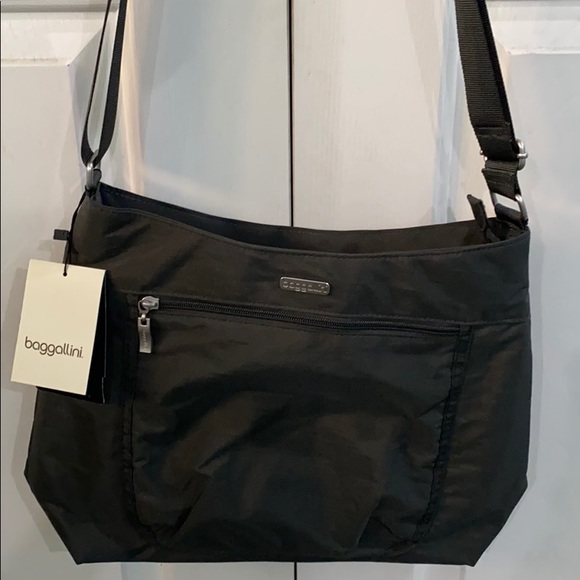 Baggallini Handbags - 🖤🤍Baggallini Pocket Hobo, Gray/Charcoal